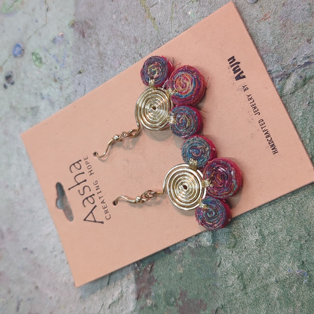 NWT Aasha by Anju Sari Scrap Gold Look Wire Spiral Bohemian Fabric Earrings